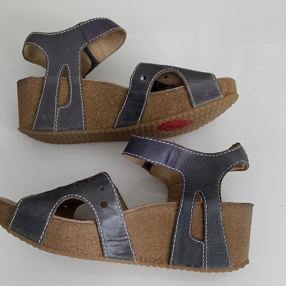Romika style Florida Sandals. Gently worn. Color Gray